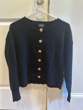Black Gold-Button Crewneck Cardigan Lady Jacket - Small - Chanel Style